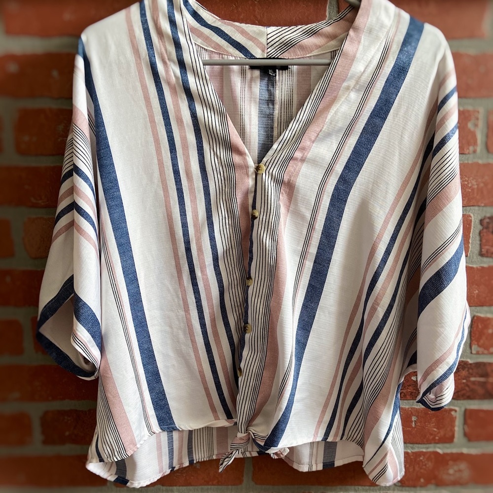 Striped Style Envy tie shirt